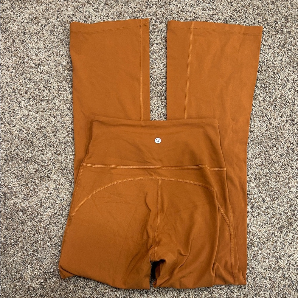 Lululemon Groove Super-High-Rise Flared Pant Nulu